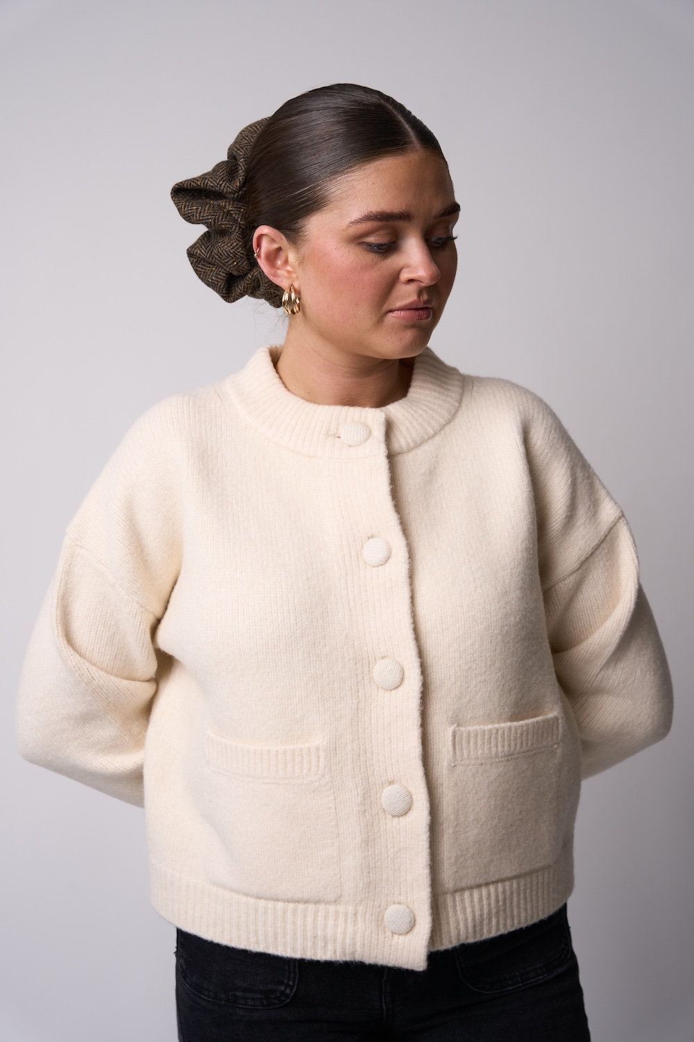 ‘The Herringbone’ Donegal Tweed Bun Cover - Image 3